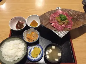 むとう