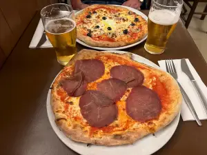 Pizzeria Trattoria Mario