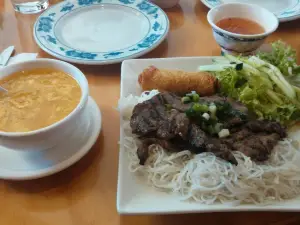 A Dong Vietnamese & Chinese Restaurant @Forum