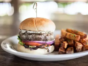 Three Birds Tavern