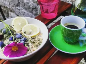 Vege & Vegan organic food