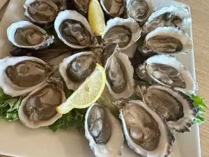 Castaway's Seafood Grille
