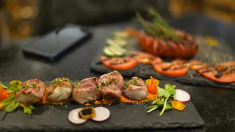 Lisbon Tapas Bar Restaurant in 雷克瑟姆