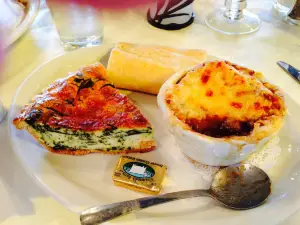 La Baguette French Bistro
