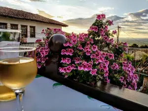 Antipatrea Traditional Restaurant & Cocktails