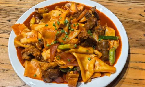 金铲铲焖饼·手抓羊羔肉