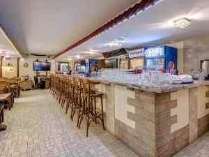 Grand Buffet
