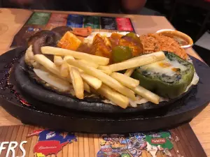 Pop Tate's R Mall Thane
