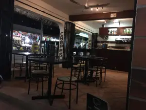 Cafe Vivaldi