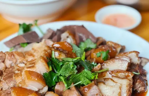 大水門鹵肉飯