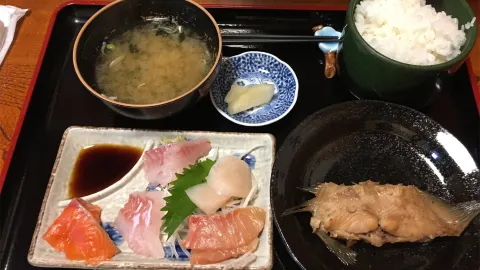 Aji-Dokoro, Azuma in 몬베쓰