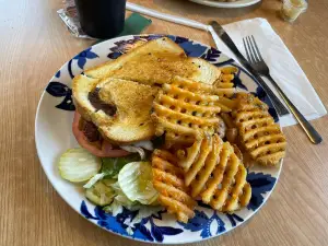 Chuckwagon Restaurant Lava