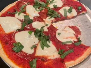 Pizzazz Pizza & Dining Room
