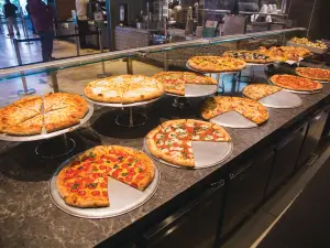 Zizi's Pizza