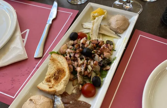 Luna Restaurant