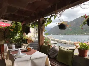 Konoba Otok Bronza