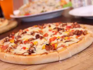 Eleven to Eleven Pizza