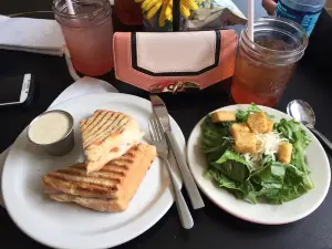 The Willow Cafe