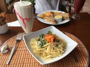 Blue Ginger Café & Deli