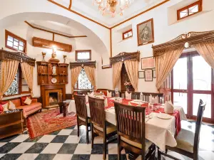 Royal Repast
