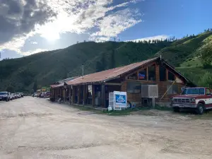 The Lowman Inn