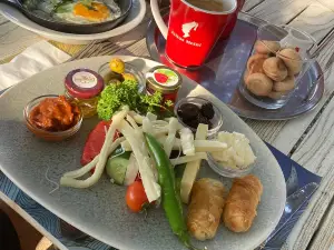 West Cafe