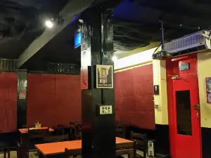 New Yorker Pizza
