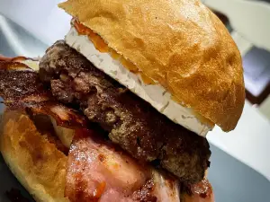 Jota Jota Burger