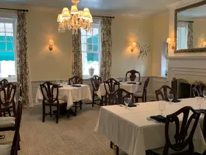 The Smithfield Inn and Tavern