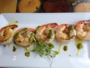 Galley Kitchen & Bar