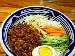 秦记升腊汁肉夹馍大食堂(乡宁店)