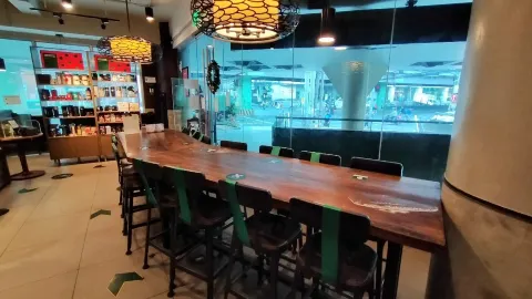Starbucks in City of Manila