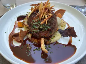 Le Rive Gauche Restaurant