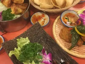 9 Elephants Thai Drink & Dine