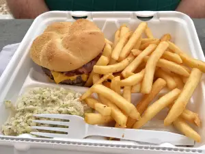 Beef 'n Buns 'n Paradise