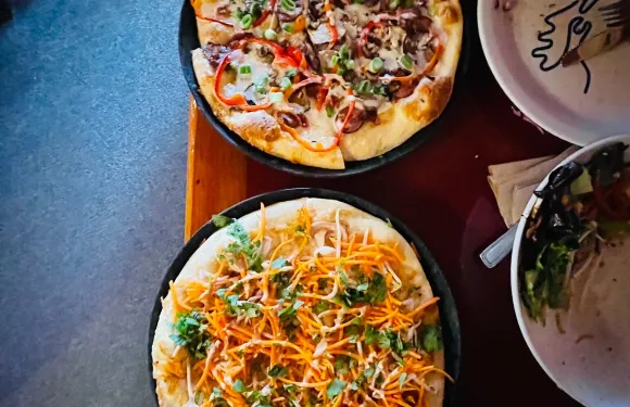 Bear Tooth Theatrepub & Grill