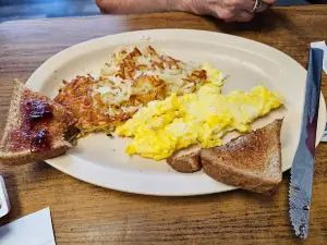 Howie's Family Restaurant