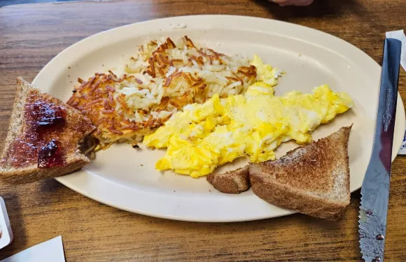 Howie's family restaurant