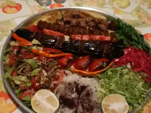 Kebab-ı Keyf Zeynel Ustanın yeri