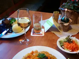 Restaurant Und Hotel Neue Thuringer Klause