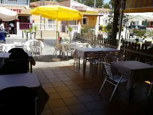 BOMBAY TANDOORi indian restaurant