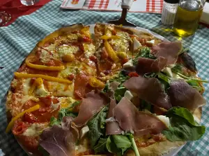 Pizza Pazza