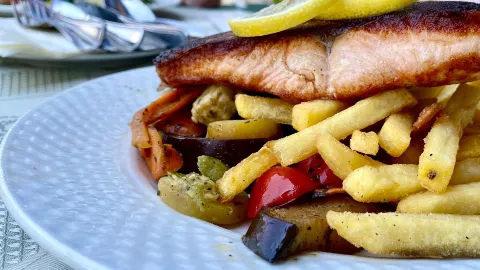 Nagyvillam Restaurant in Pest
