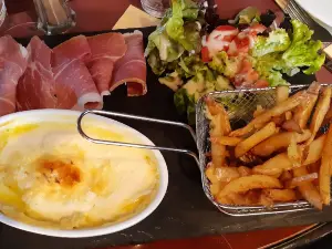Le Tacot