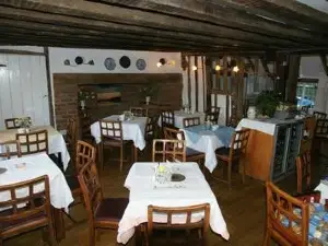 Burton's Restaurant & Tearoom