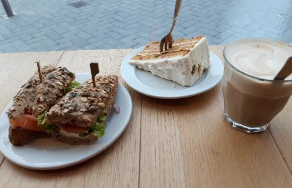 Lexi’s Coffee & Bakery