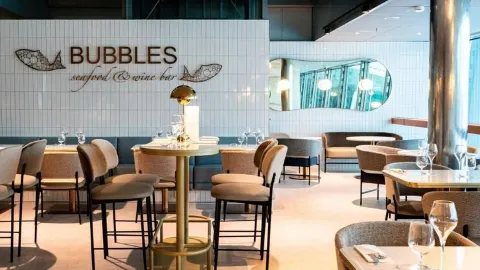 Bubbles Seafood & Wine in วานตา