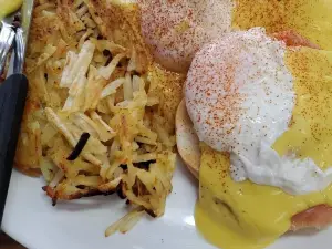 Clifton Marina & RV Park Restaurant & Bar