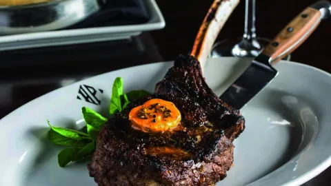 Hyde Park Prime Steakhouse in Columbus