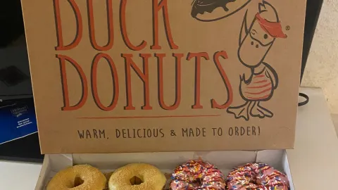 Duck Donuts in トライアングル